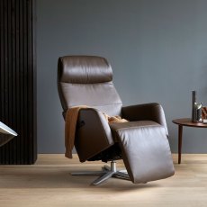 Stressless Scott Power Recliner in Leather with Sirius Base