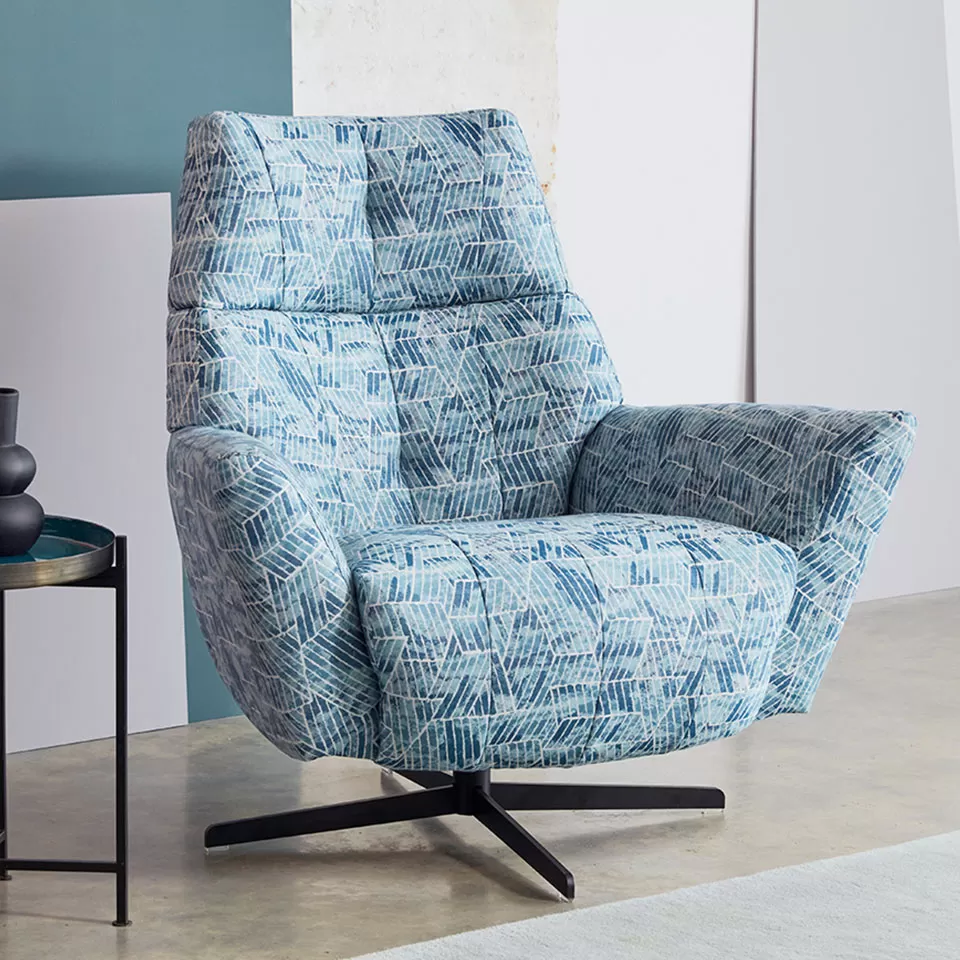 G Plan are proud to announce that they have joined forces with furniture restorer and award winning TV presenter Jay Blades on a collection that celebrates our shared passion for considered design and distinctive style.
