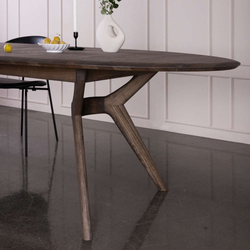 Kristensen Amelia Oval Dining Table
