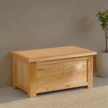 Salisbury Lite Blanket Box