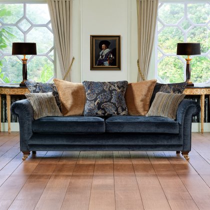 Charlbury Grand Sofa