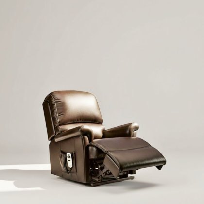 Nevada Riser Recliner In Leather
