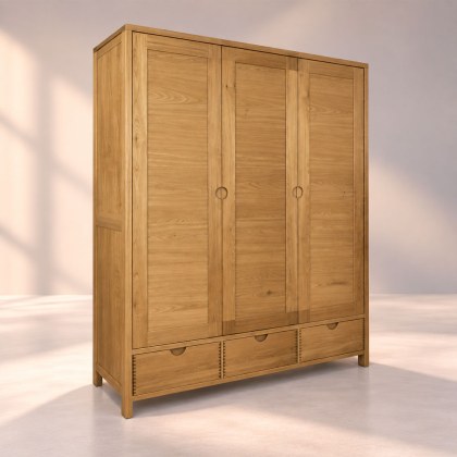 Ercol Bosco 3 Door Wardrobe Ercol Bosco 3 Door Wardrobe