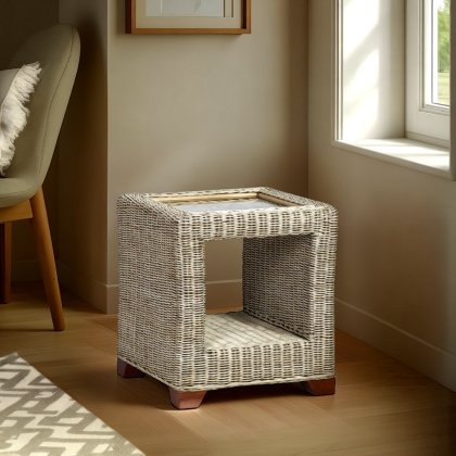 Della Side Table Della Side Table