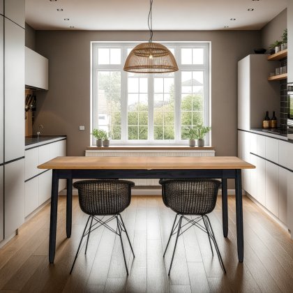 Ercol Monza Medium Extending Dining Table Ercol Monza Medium Extending Dining Table