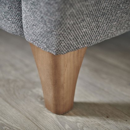 Nellie Chair
