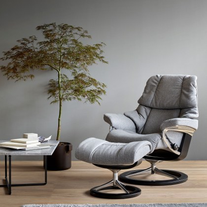 Stressless Reno Chair in Leather, Signature Base