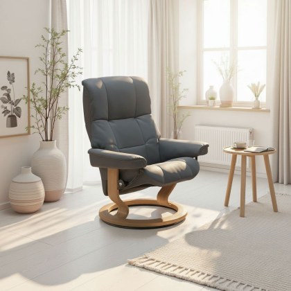 Stressless Mayfair Chair in Leather, Classic Base