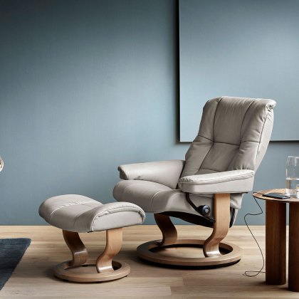 Stressless Mayfair Chair in Leather, Classic Base with Footstool Stressless Mayfair Chair in Leather, Classic Base with Footstool