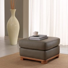 Gradi Ducati Storage Footstool In Leather Gradi Ducati Storage Footstool In Leather