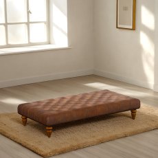 Bowmore Stool in Leather Bowmore Stool in Leather