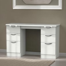 Camden Kneehole Camden Kneehole