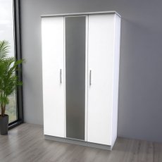 Knightsbridge Triple Mirror Robe Knightsbridge Triple Mirror Robe