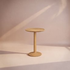 Ercol Siena Medium Side Table Ercol Siena Medium Side Table