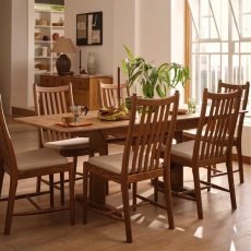 Ercol Windsor Medium Extending Dining Table Ercol Windsor Medium Extending Dining Table