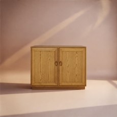 Ercol Windsor 2 Door Cabinet Ercol Windsor 2 Door Cabinet
