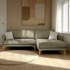 Ercol Aosta Small Chaise RHF in Leather Ercol Aosta Small Chaise RHF in Leather