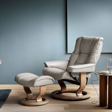 Stressless Mayfair Chair in Leather, Classic Base with Footstool Stressless Mayfair Chair in Leather, Classic Base with Footstool