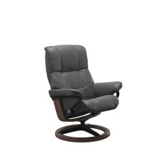 Stressless Mayfair Chair in Leather, Signature Base Stressless Mayfair Chair in Leather, Signature Base