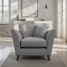 Harlow Standard Chair Harlow Standard Chair