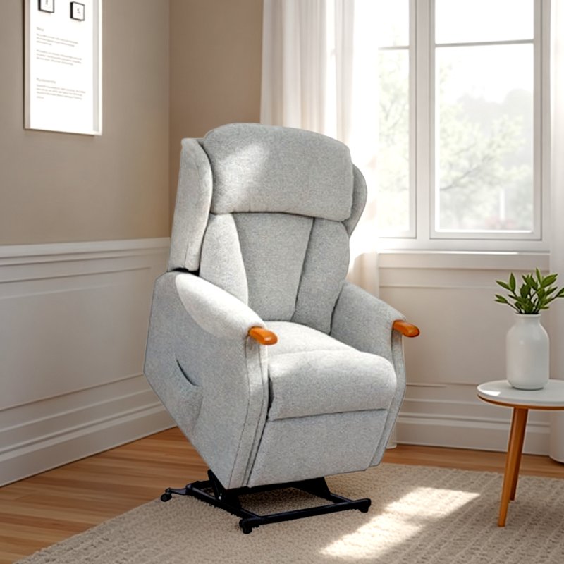 Celebrity Celebrity Canterbury Standard Riser Recliner in Aquaclean