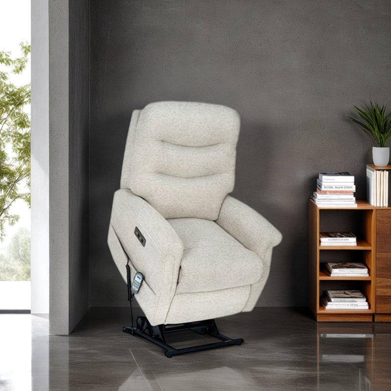 Celebrity Celebrity Hollingwell Petite Riser Recliner in Aquaclean