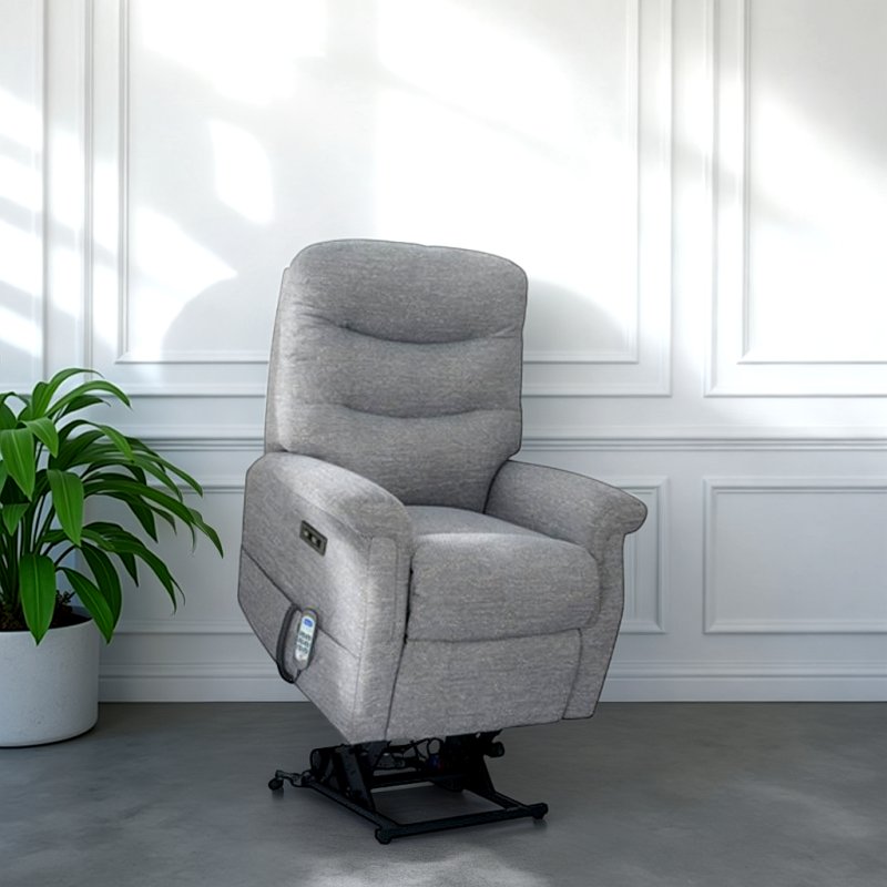 Celebrity Celebrity Hollingwell Grande Riser Recliner in Performance Plus