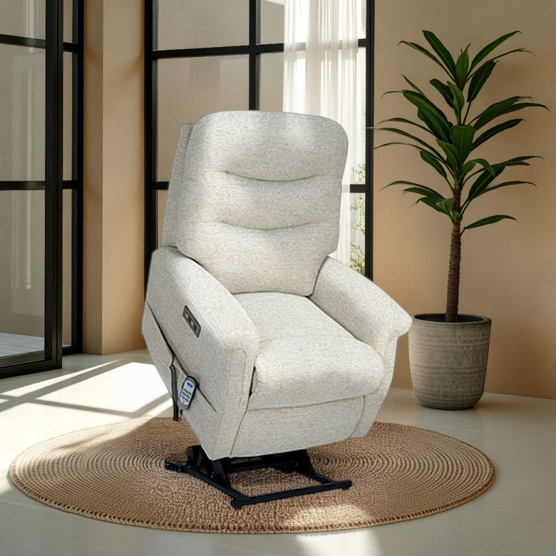 Celebrity Celebrity Hollingwell Petite Riser Recliner in Performance Plus