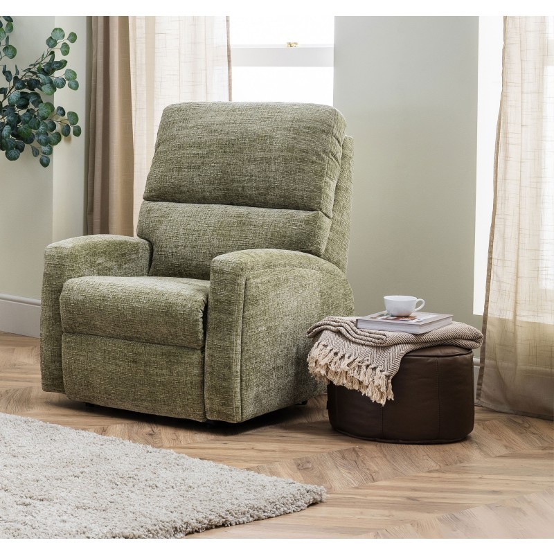 Celebrity Southwell Petite Single Motor Recliner