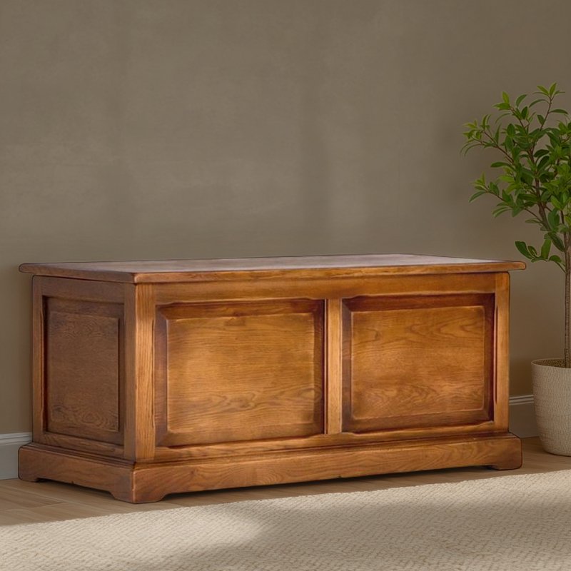 Old Charm Old Charm Rug Chest