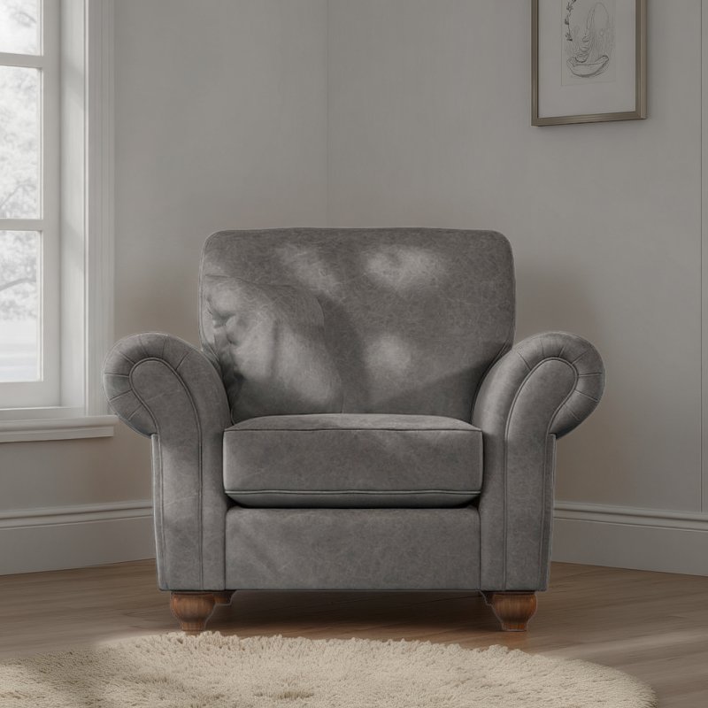 Old Charm Hemingway Armchair in Leather