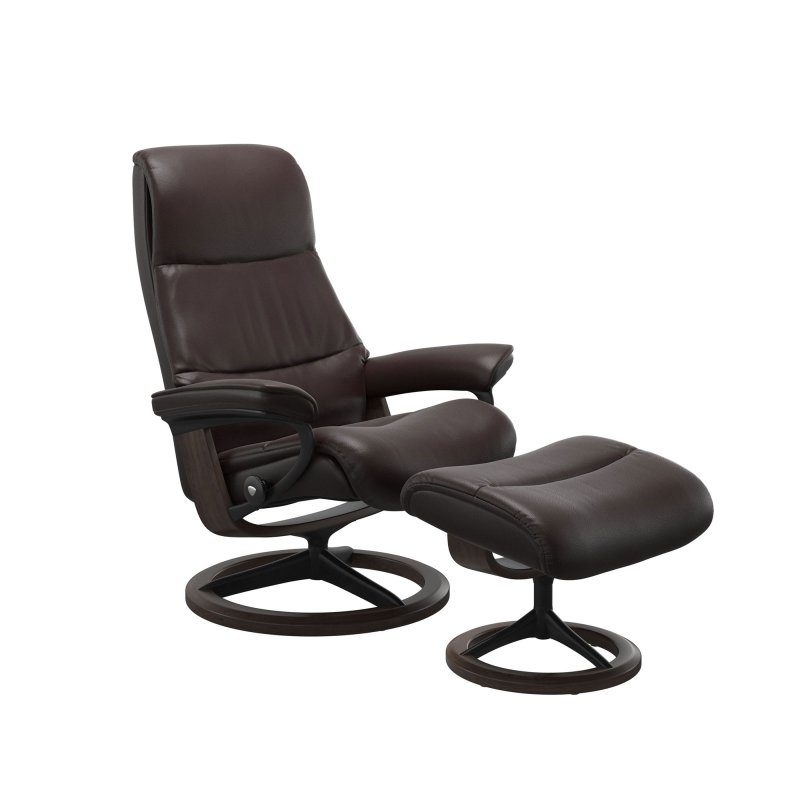 Stressless Stressless View Chair in Leather, Signature Base with Footstool