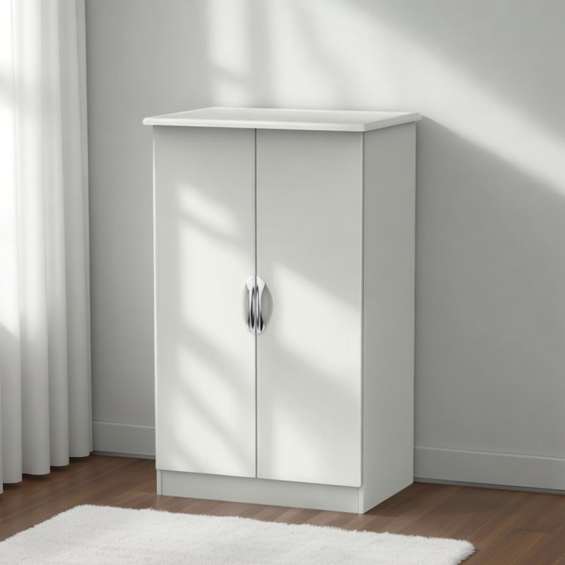Welcome Furniture Camden 2ft6 Plain Midi Robe