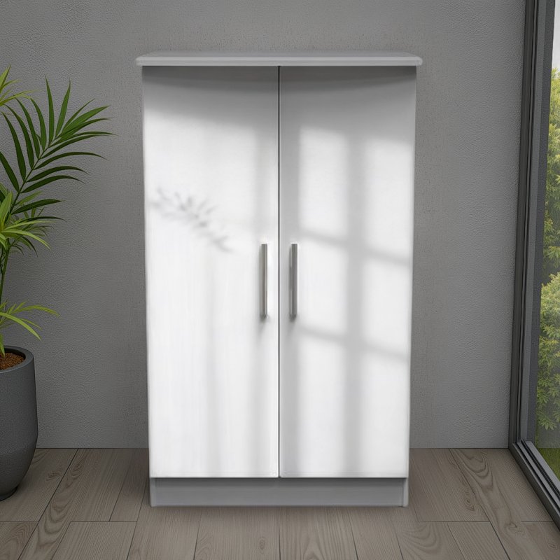 Welcome Furniture Knightsbridge 2ft6 Plain Midi Robe