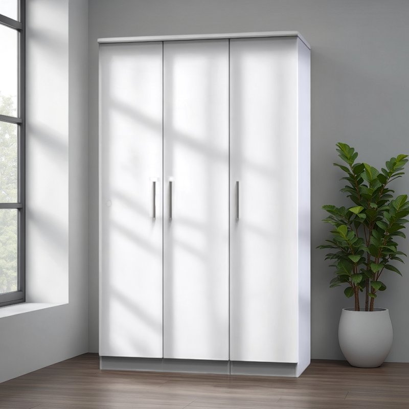 Welcome Furniture Knightsbridge Triple Plain Robe