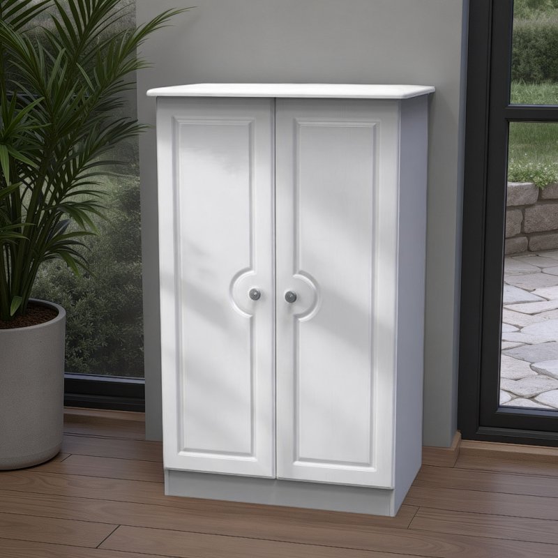 Welcome Furniture Pembroke 2ft6 Plain Midi Robe