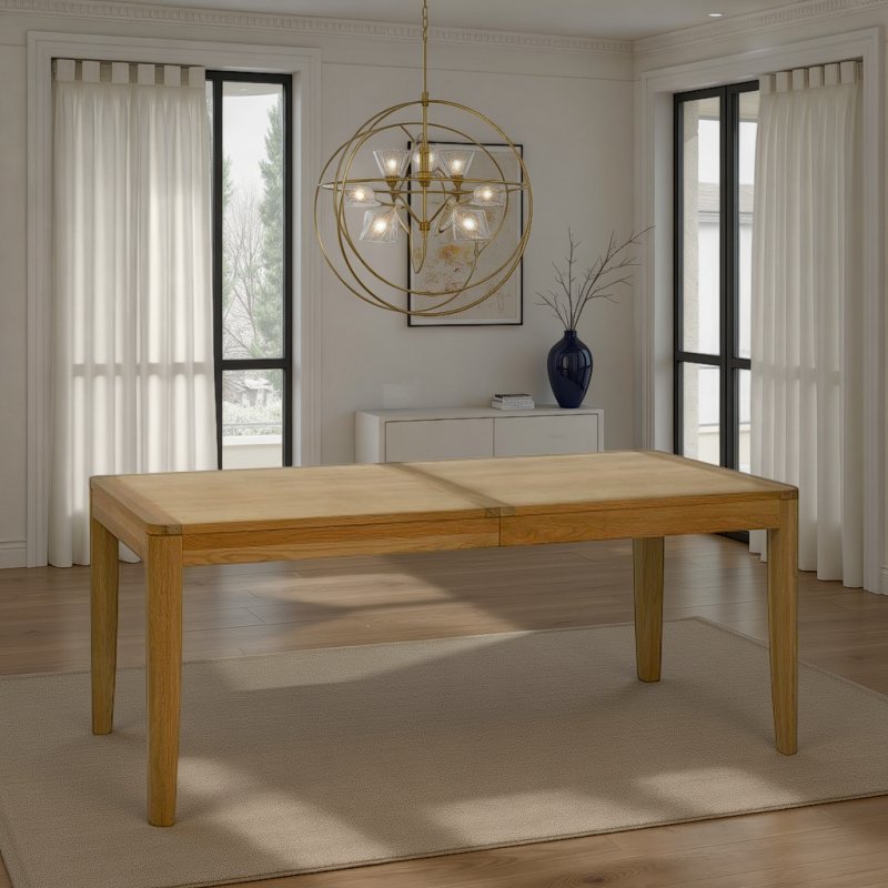 Bentley Designs Chester Oak 6-8 Extension Dining Table