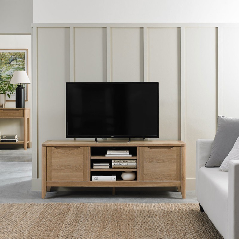Bentley Designs Chester Oak Entertainment Unit