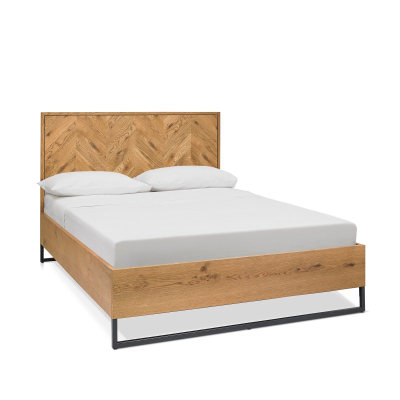 Bentley Designs Riva Oak 135cm Panel Bedstead