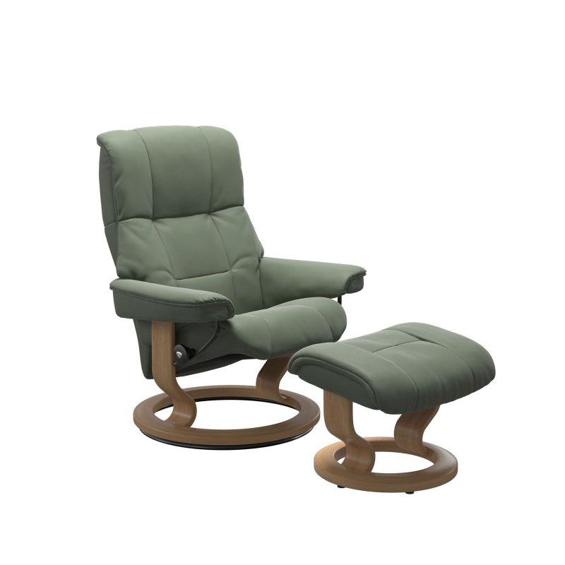 Stressless Stressless Mayfair Chair in Leather, Classic Base with Footstool