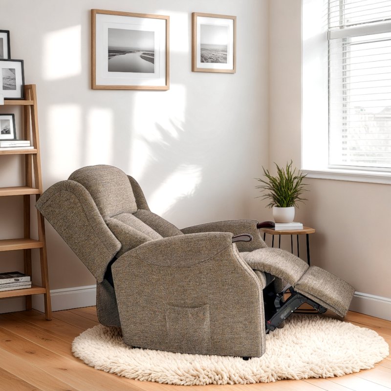 Celebrity Celebrity Canterbury Grande Recliner in Fabric