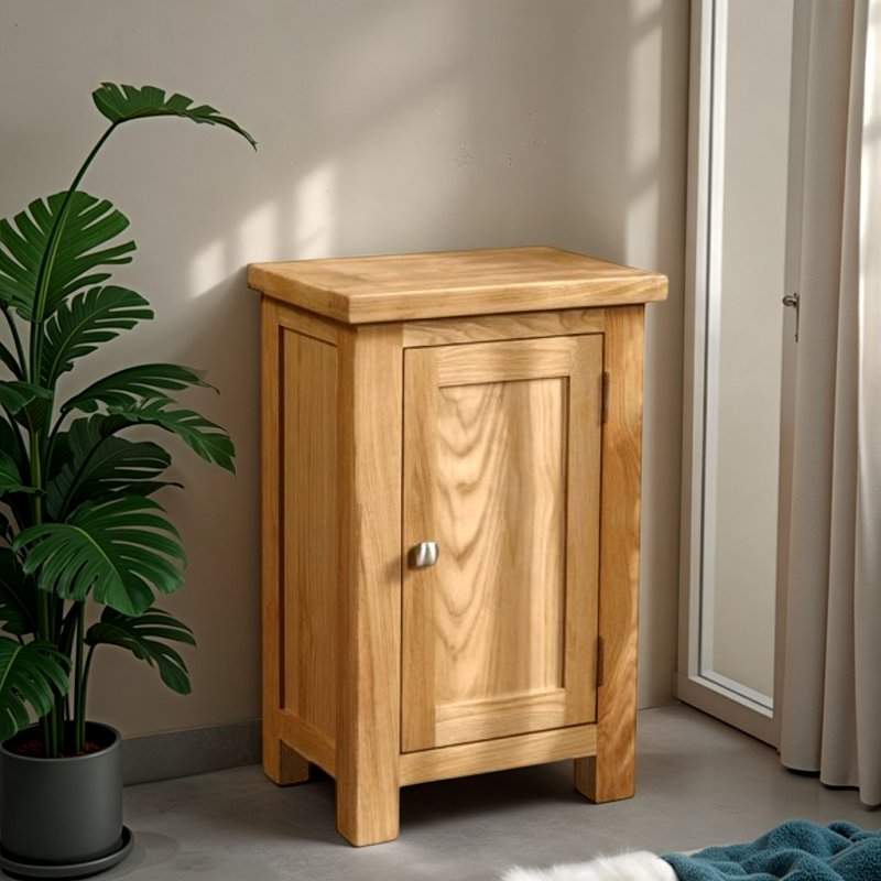 H Collection Arundel Light Oak Small Cabinet with 1 door