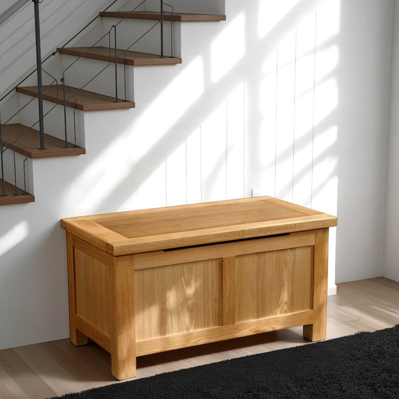 H Collection Arundel LightOak Blanket Box