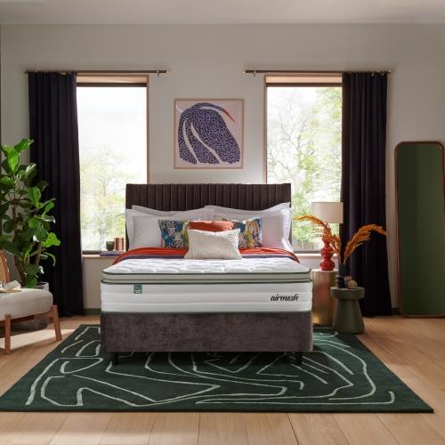 Silentnight EcoComfort mattresses are the ideal mattresses for planet savers. Made with high performa...